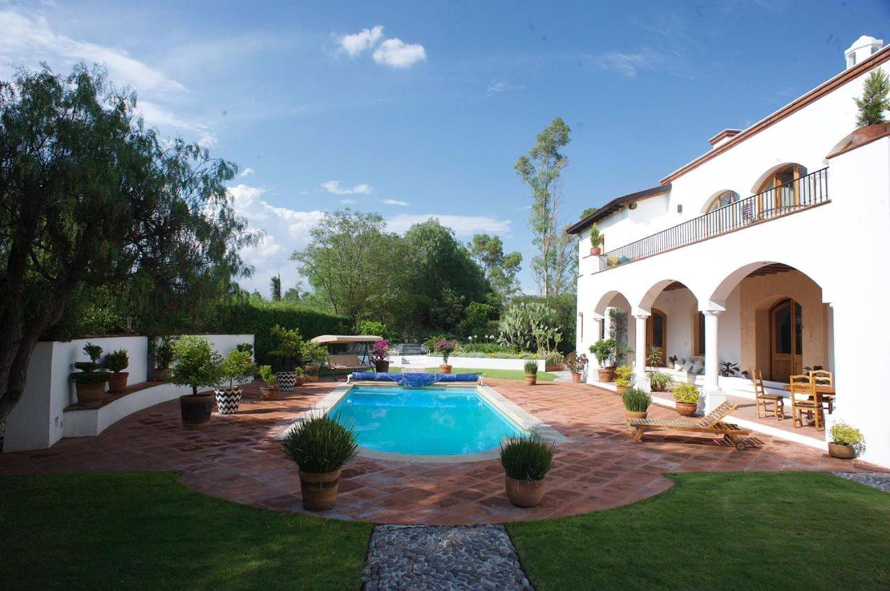 La Casona De Los Colibries El Pueblito  Buitenkant foto