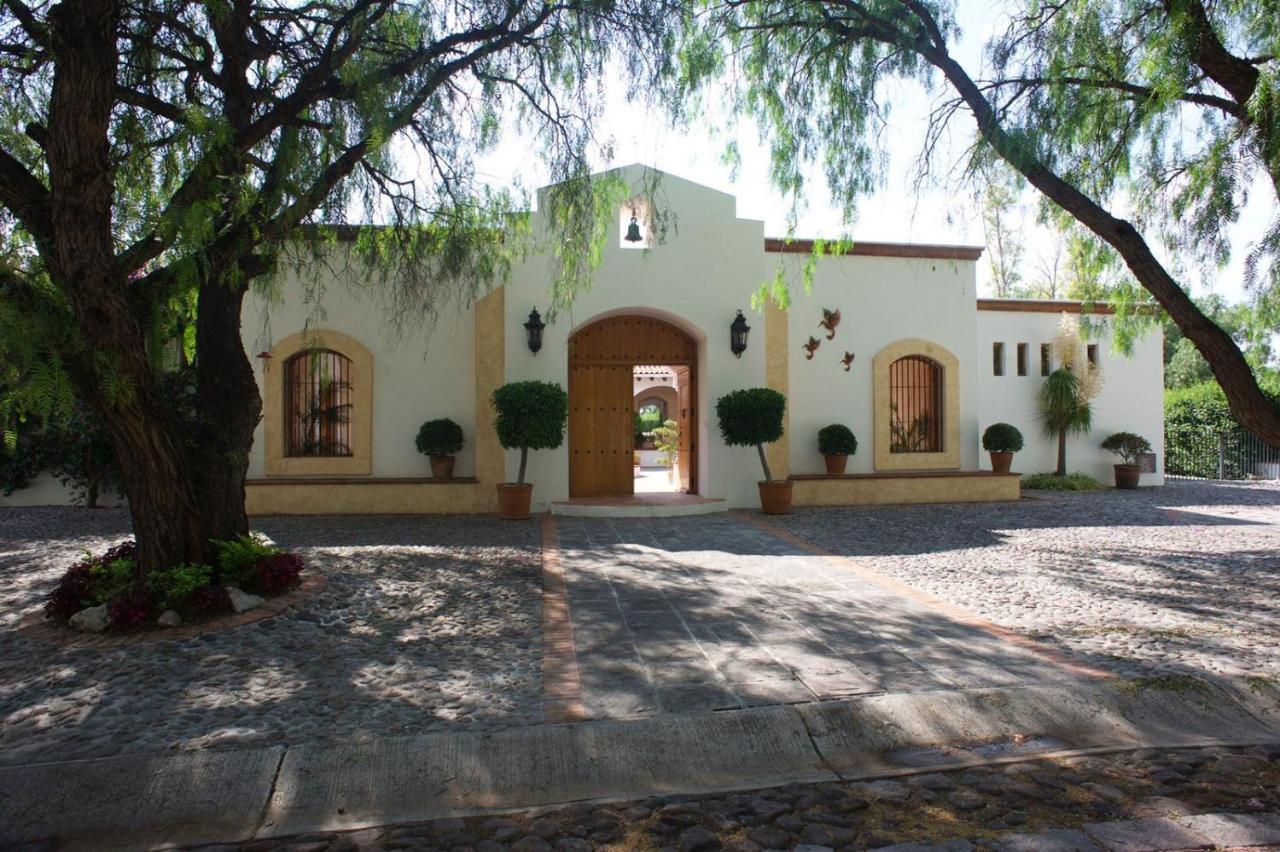 La Casona De Los Colibries El Pueblito  Buitenkant foto