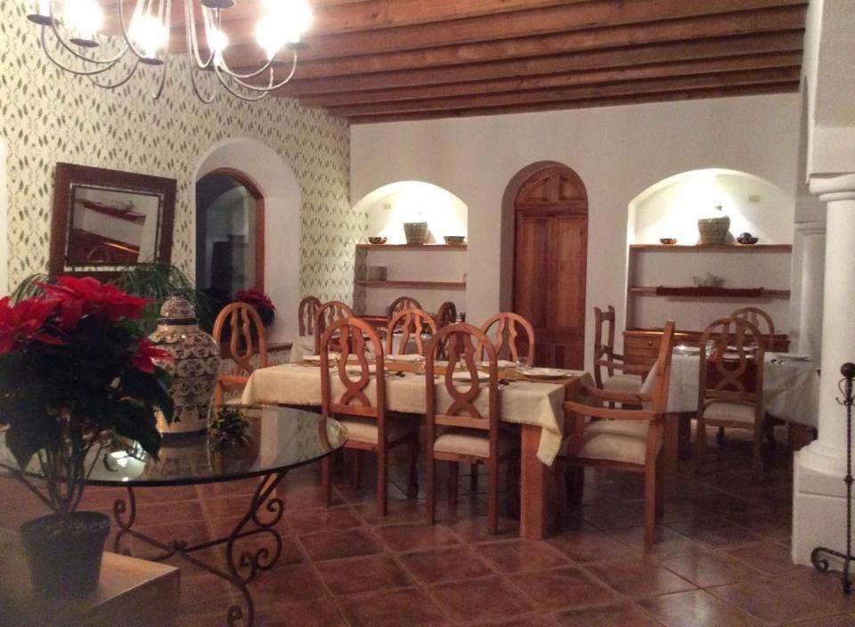 La Casona De Los Colibries El Pueblito  Buitenkant foto