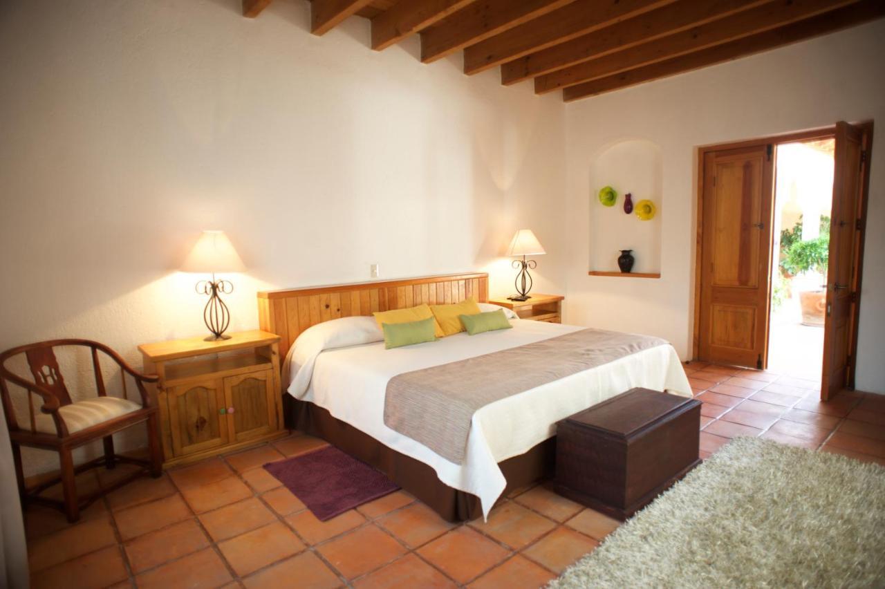 La Casona De Los Colibries El Pueblito  Buitenkant foto
