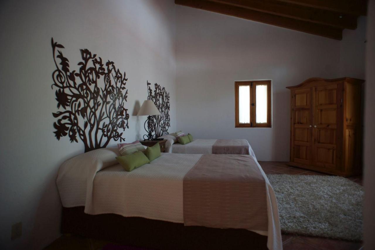 La Casona De Los Colibries El Pueblito  Buitenkant foto